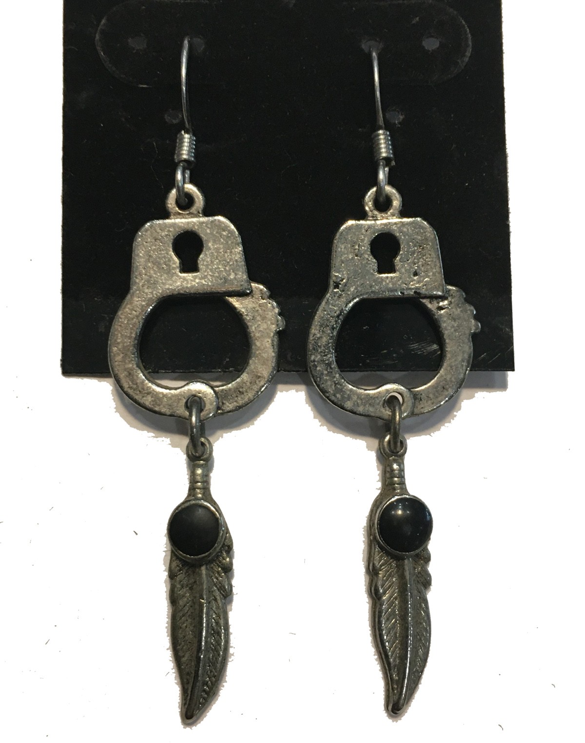 HANDCUFF SINGLE WITH FEATHER WITH BLACK ACCENT EARRINGS STAINLESS STEEL