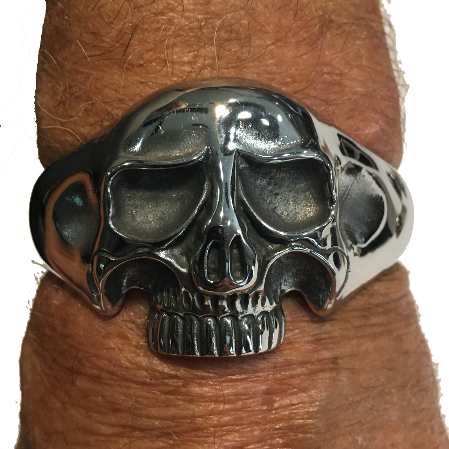 SKULL CUFF BRACELET WITH SMOOTH SIDES STAINLESS STEEL
